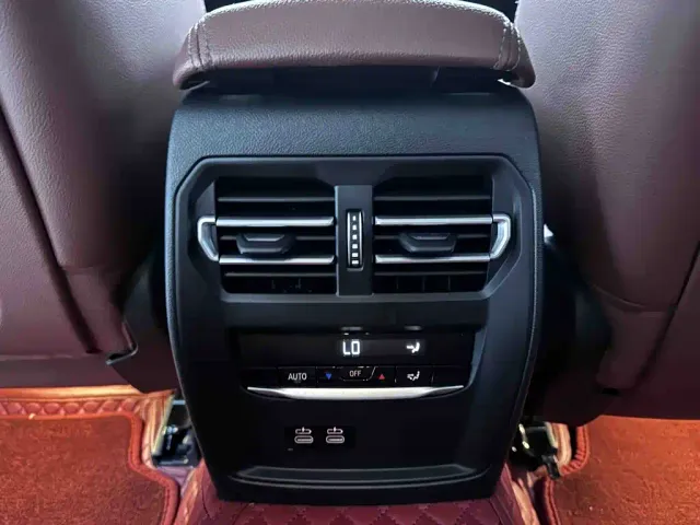 BMW 3 Series — Фото автомобиля 19