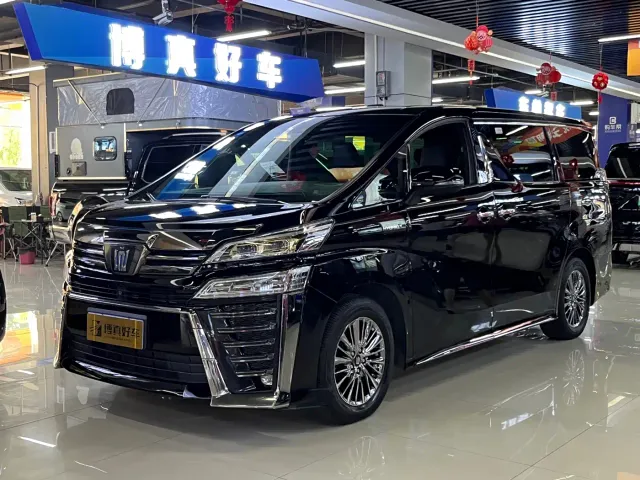 Фотография автомобиля — Toyota Vellfire