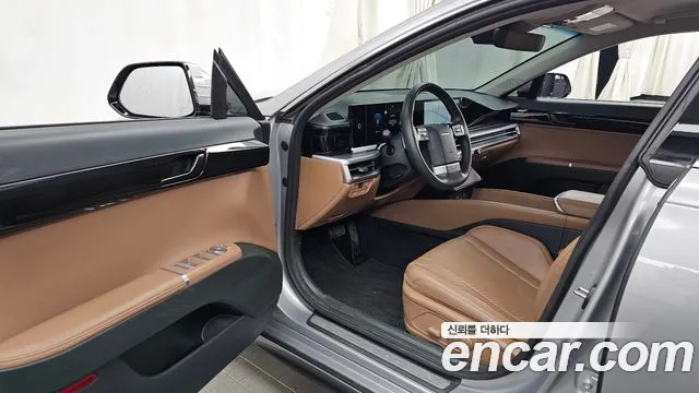 Hyundai Grandeur Grandeur (GN7) 2.5 Бензин 2WD — Фото автомобиля 10