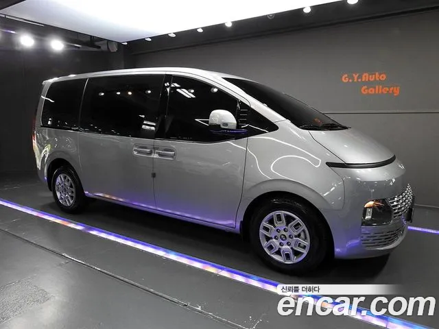 Hyundai Staria Staria Карго 3 места — Фото автомобиля 3