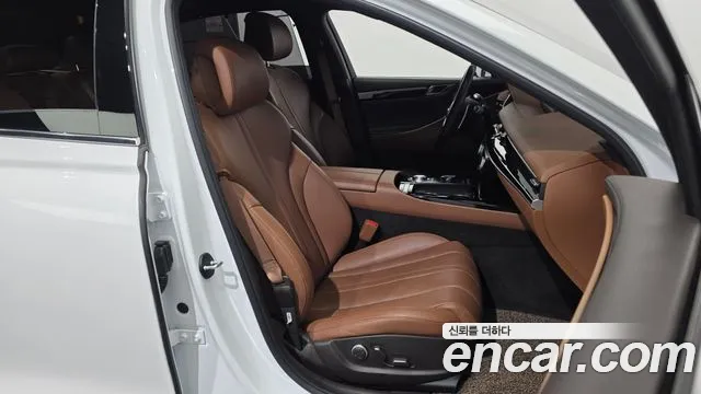 Genesis G80 Бензин 2.5 турбо AWD — Фото автомобиля 21