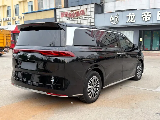 BYD Xia — Фото автомобиля 5
