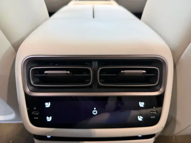 Li Auto i6 — Фото автомобиля 19