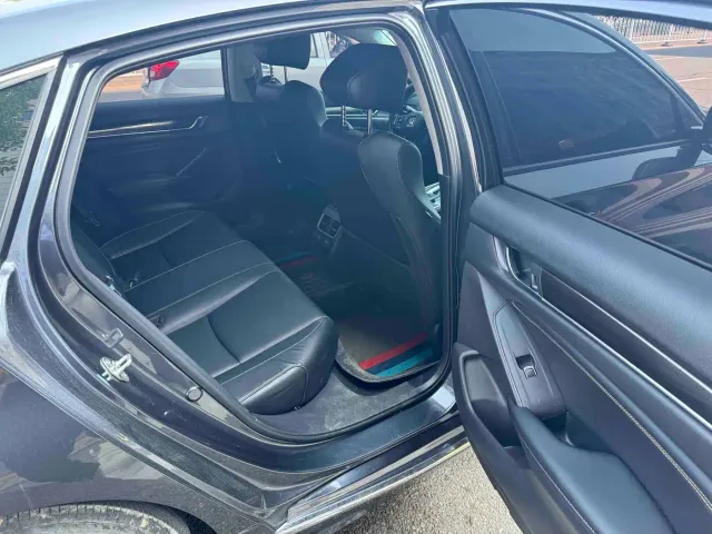 Honda Accord — Фото автомобиля 5