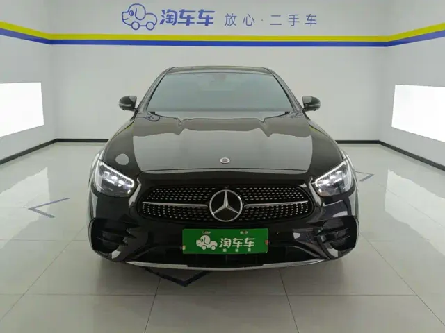 Mercedes-Benz E-Class — Фото автомобиля 2