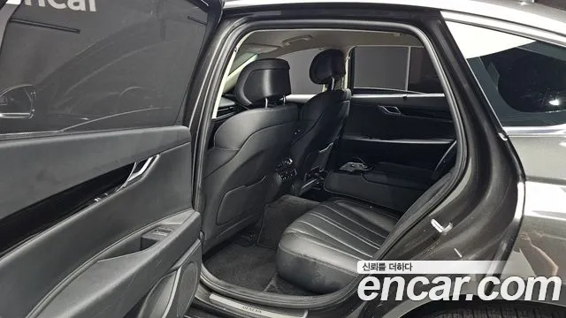 Genesis G80 RG3 — Фото автомобиля 12