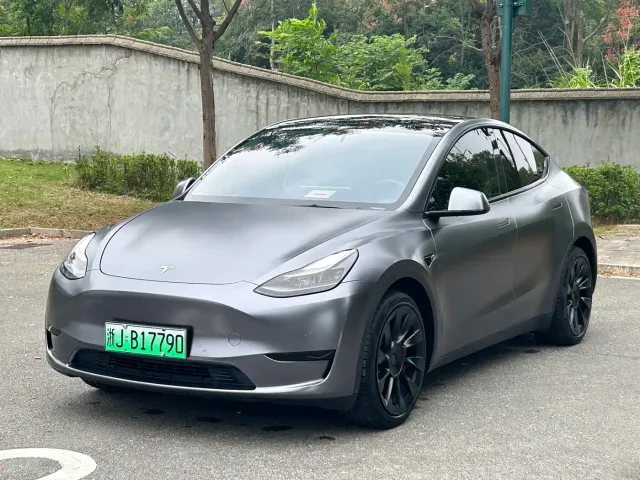 Фотография автомобиля — Tesla Model Y