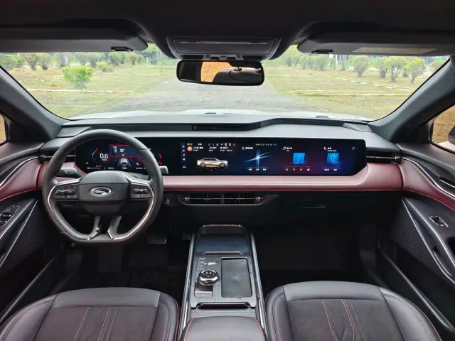 Ford Mondeo — Фото автомобиля 6