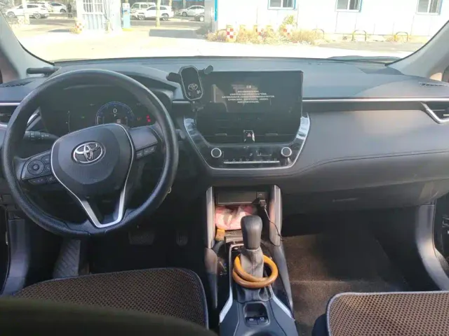Toyota Frontlander — Фото автомобиля 12