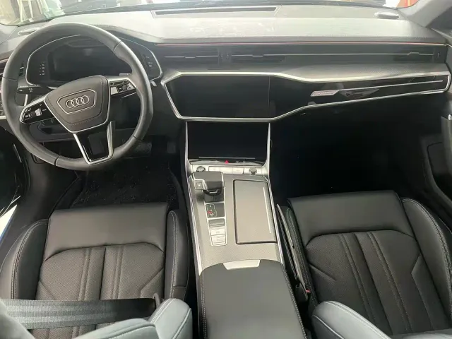 Audi A6L — Фото автомобиля 8