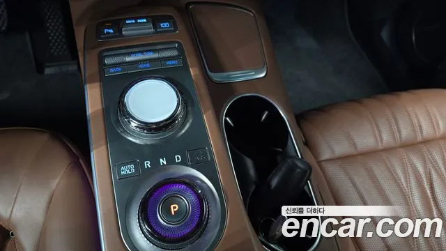 Genesis GV70 2.5T Бензин 2WD — Фото автомобиля 9