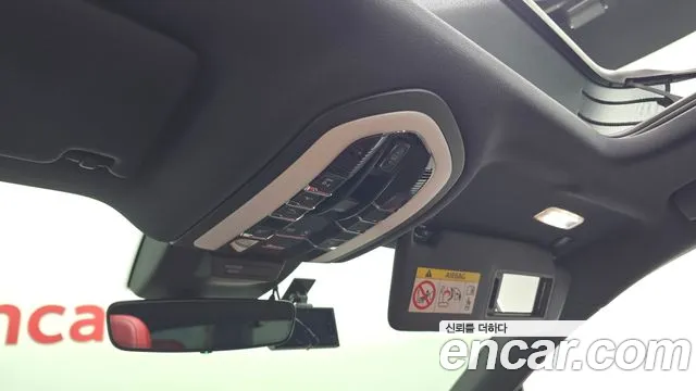 Porsche Macan — Фото автомобиля 26