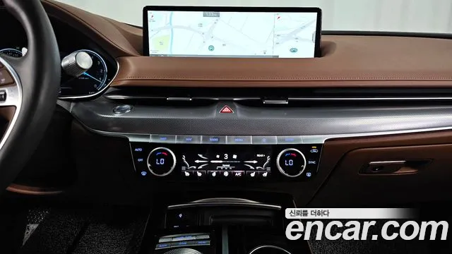 Genesis G80 Бензин 2.5 турбо AWD — Фото автомобиля 12