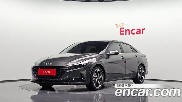 Фотография автомобиля — Hyundai Avante CN7