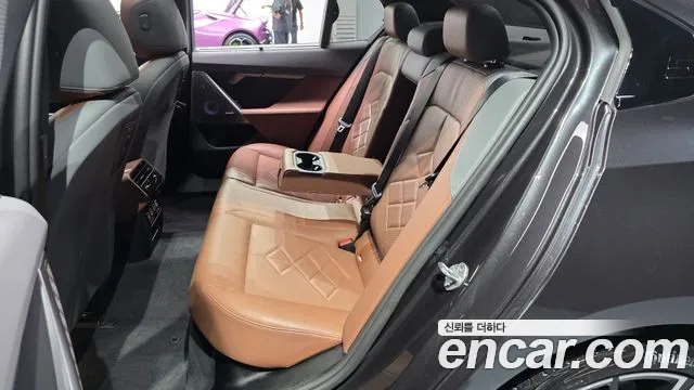 BMW 5-Series — Фото автомобиля 5