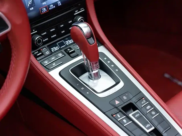 Porsche 718 — Фото автомобиля 15