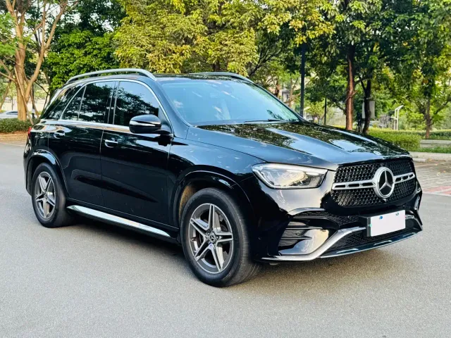 Фотография автомобиля — Mercedes-Benz GLE-Class