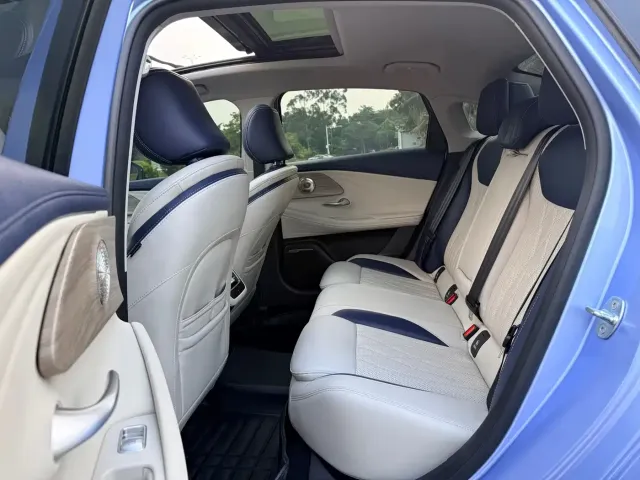 Chery Arrizo 8 — Фото автомобиля 5