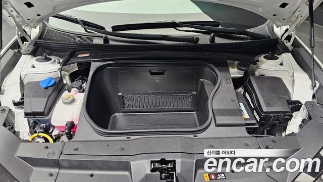 Hyundai Ioniq 6 — Фото автомобиля 9