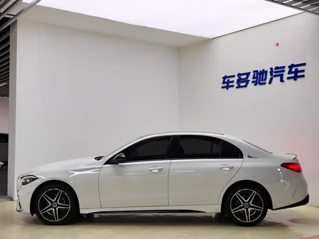 Mercedes-Benz C-Class — Фото автомобиля 4