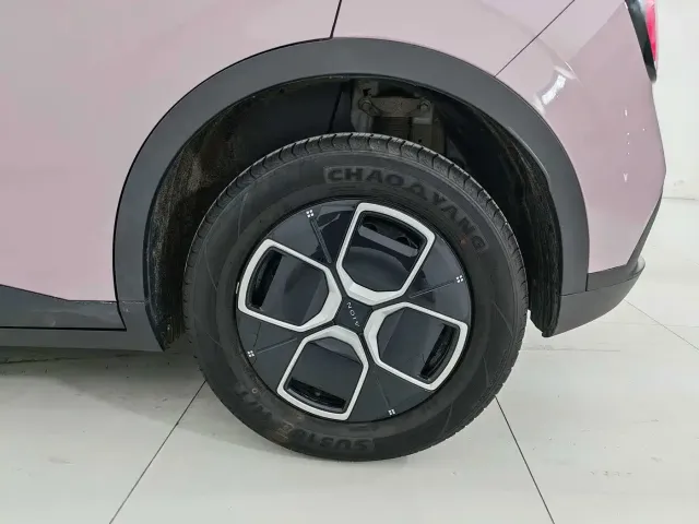 GAC Aion UT — Фото автомобиля 11