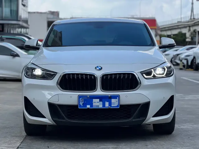 BMW X2 — Фото автомобиля 2
