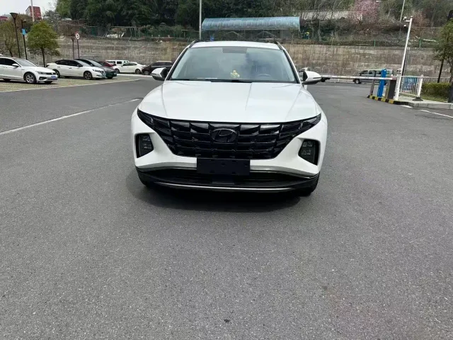 Фотография автомобиля — Hyundai Tucson