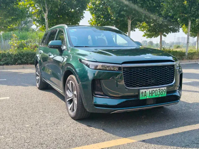 Фотография автомобиля — Li Auto ONE
