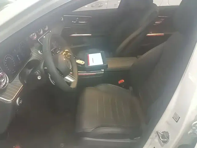 Mercedes-Benz C-Class — Фото автомобиля 14