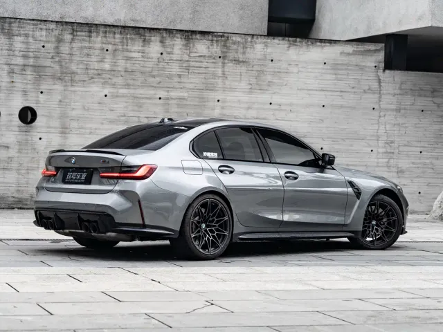BMW M3 — Фото автомобиля 3