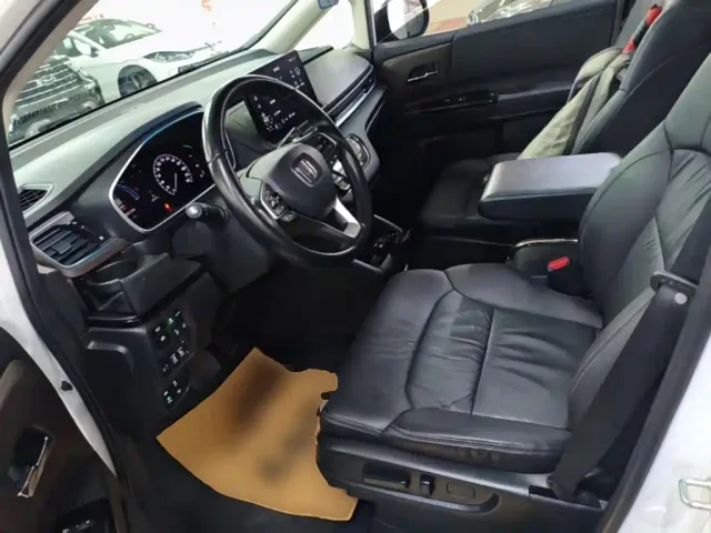 Honda Odyssey — Фото автомобиля 14