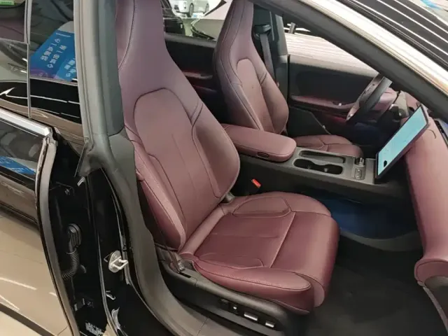 Nio ET5 Touring — Фото автомобиля 24