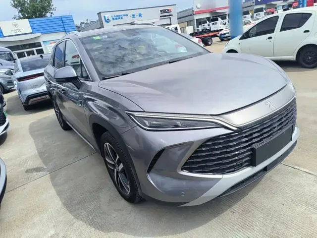 BYD Song L DM-i — Фото автомобиля 3