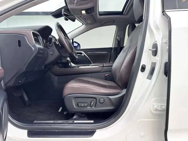 Lexus RX — Фото автомобиля 6