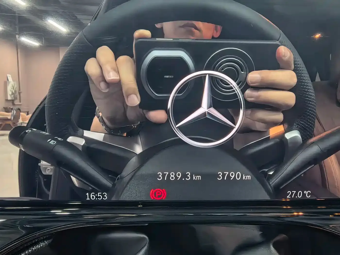 Mercedes-Benz Mercedes-Benz E-Class — Фото автомобиля 5