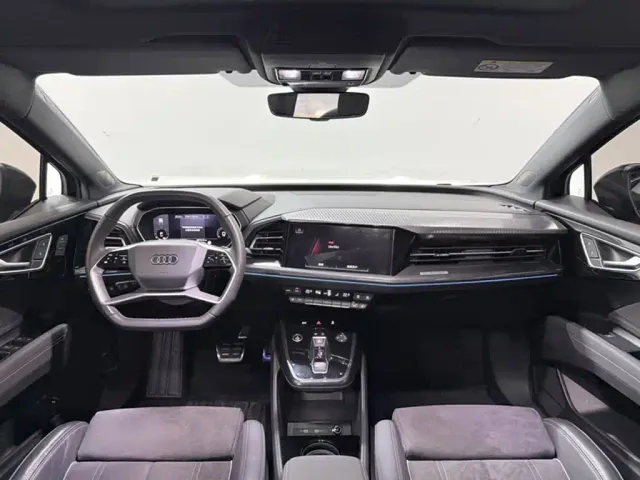 Audi Q4 e-tron — Фото автомобиля 15