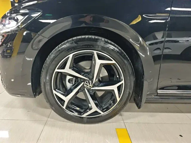 Volkswagen Passat — Фото автомобиля 22