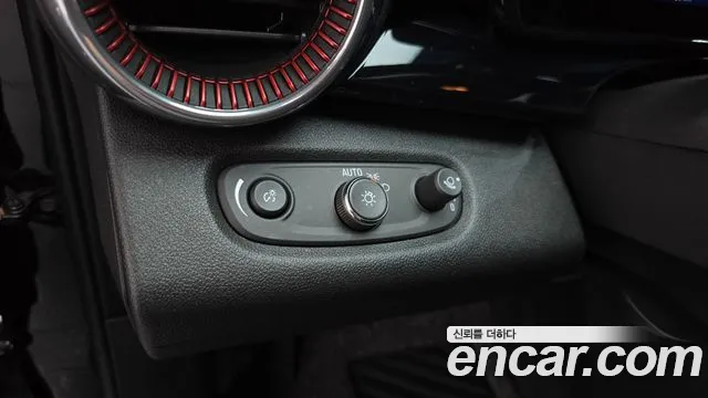 ChevroletGMDaewoo Trax Trax Кроссовер — Фото автомобиля 16