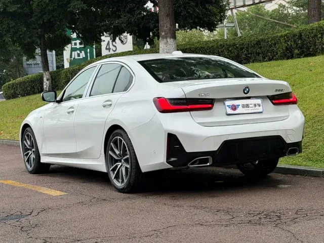 BMW 3 Series — Фото автомобиля 4