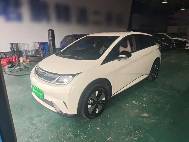 Фотография автомобиля — BYD Dolphin
