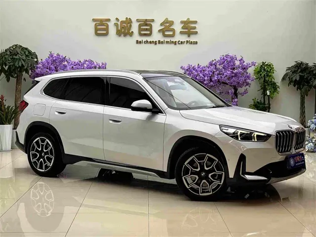 BMW X1 — Фото автомобиля 4