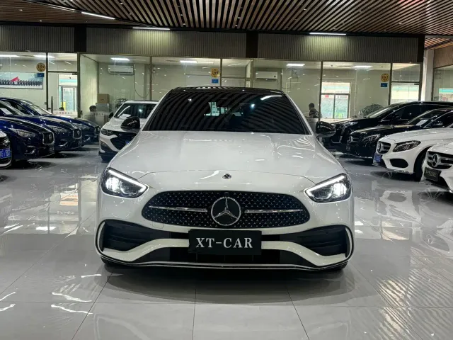 Mercedes-Benz C-Class — Фото автомобиля 2