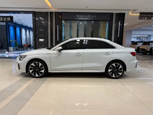 Audi A3 — Фото автомобиля 3