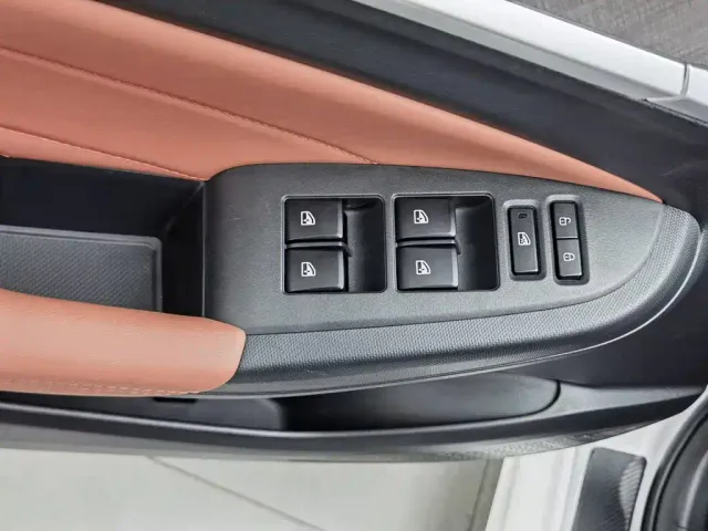 Changan Eado — Фото автомобиля 9