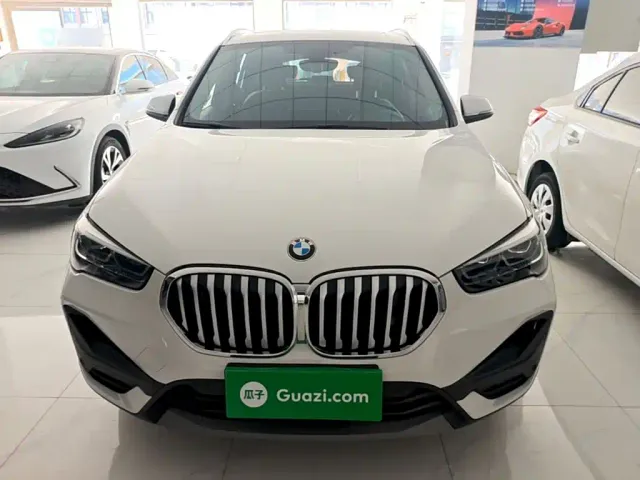 BMW X1 — Фото автомобиля 2