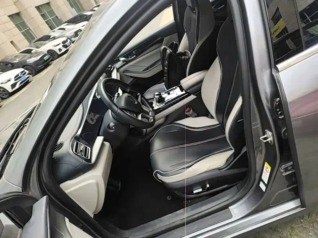 BYD Qin PLUS — Фото автомобиля 14