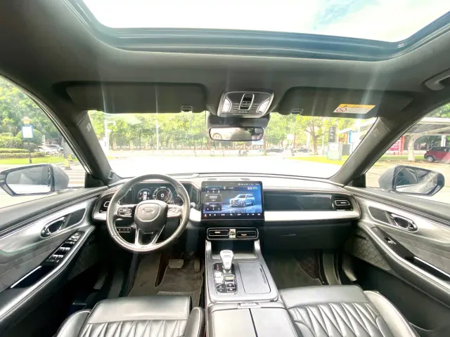 GAC Trumpchi GS8 — Фото автомобиля 16