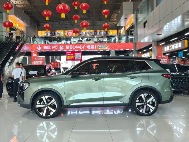 Ford Lingrui — Фото автомобиля 4