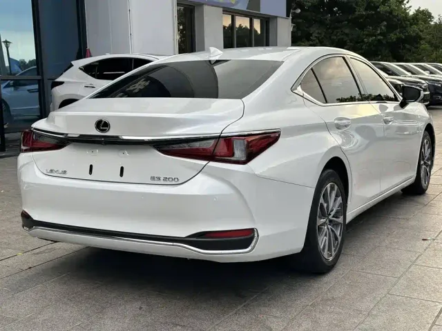 Lexus Lexus ES 2020 200 Excellence — Фото автомобиля 5