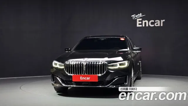 BMW 7-Series — Фото автомобиля 3